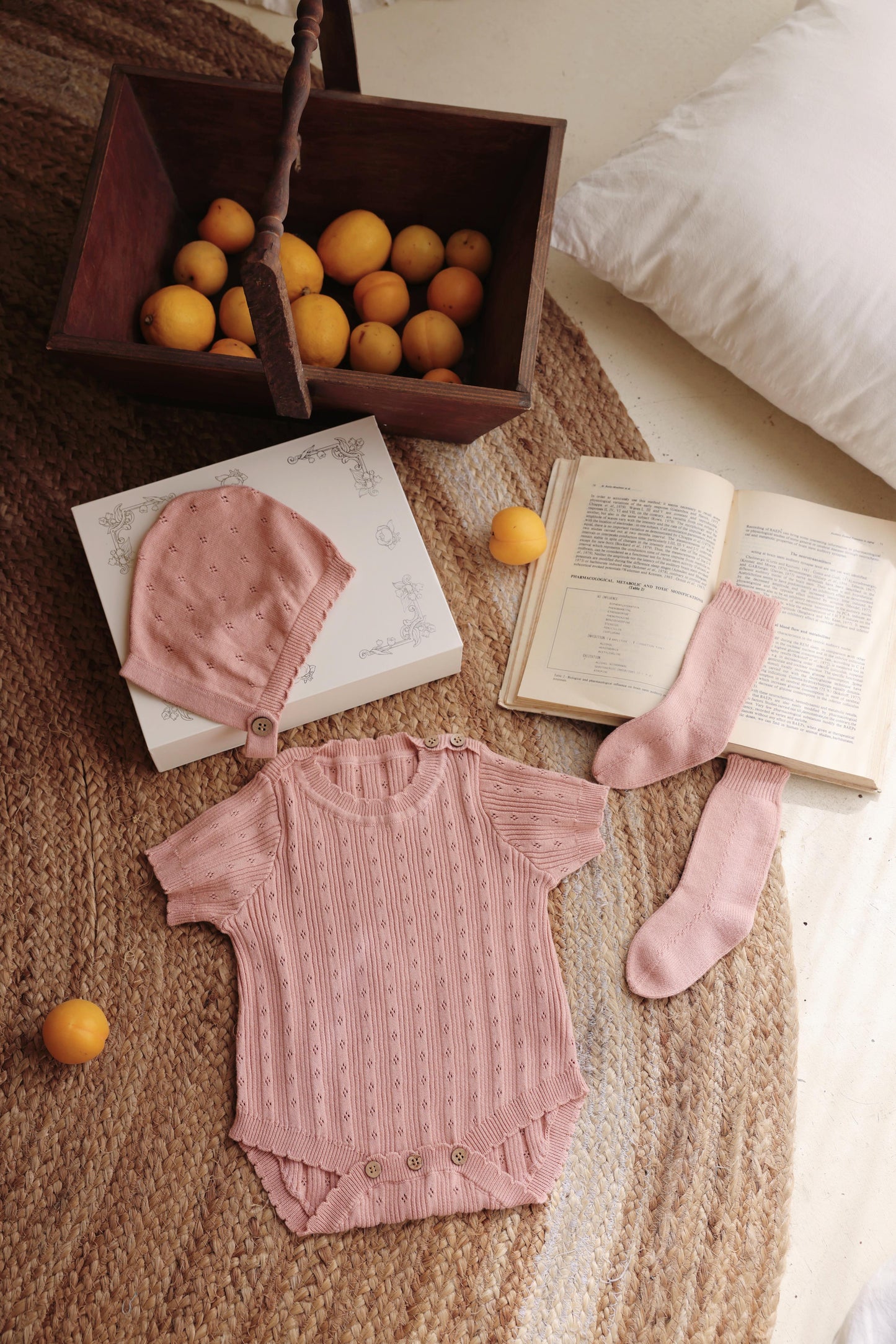 Avibae Luxary Cotton Patterned Openwork Romper 3-Piece Buddle Pearl Rose