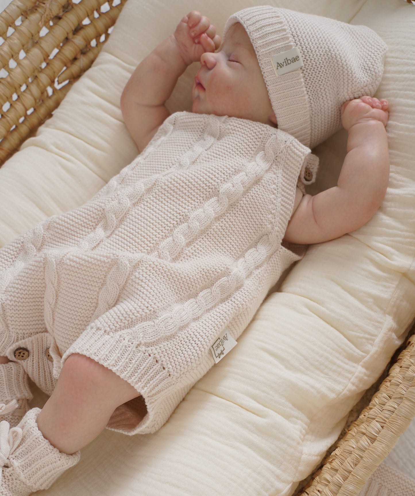 Luxary Cotton Baby 3-Pieces Cable Knit Gift Bundle